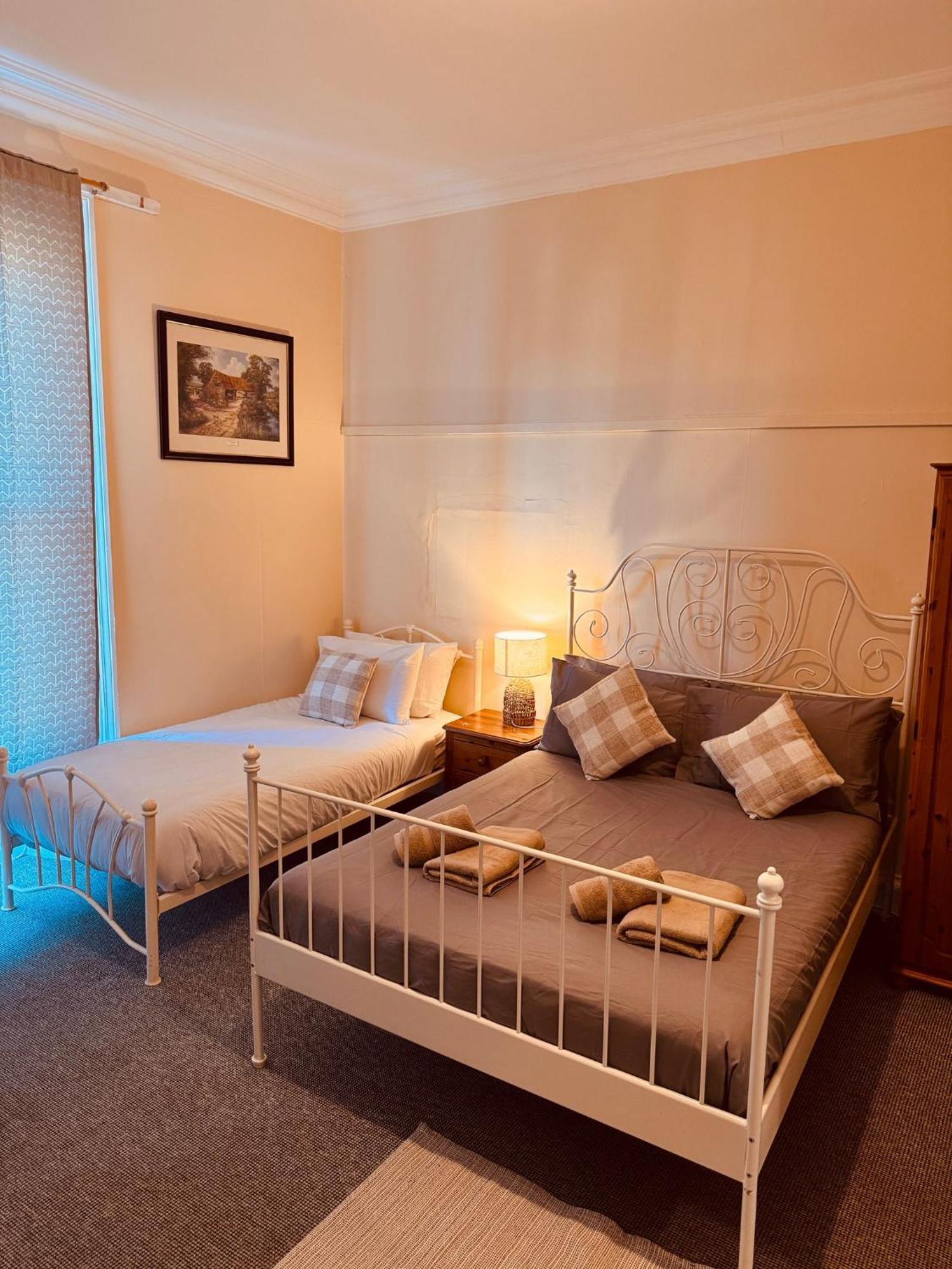 Edinburgh Travel Guest House 外观 照片