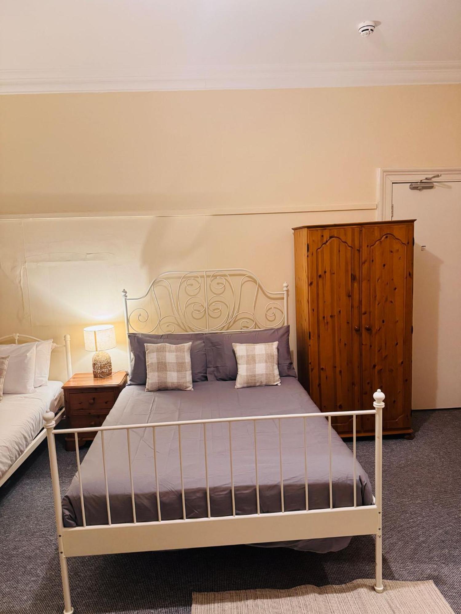 Edinburgh Travel Guest House 外观 照片