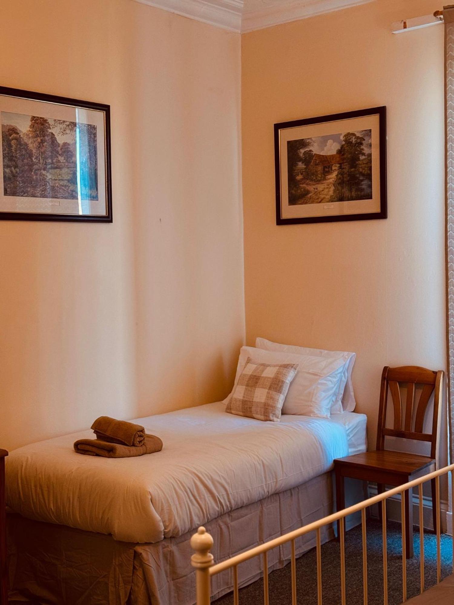 Edinburgh Travel Guest House 外观 照片